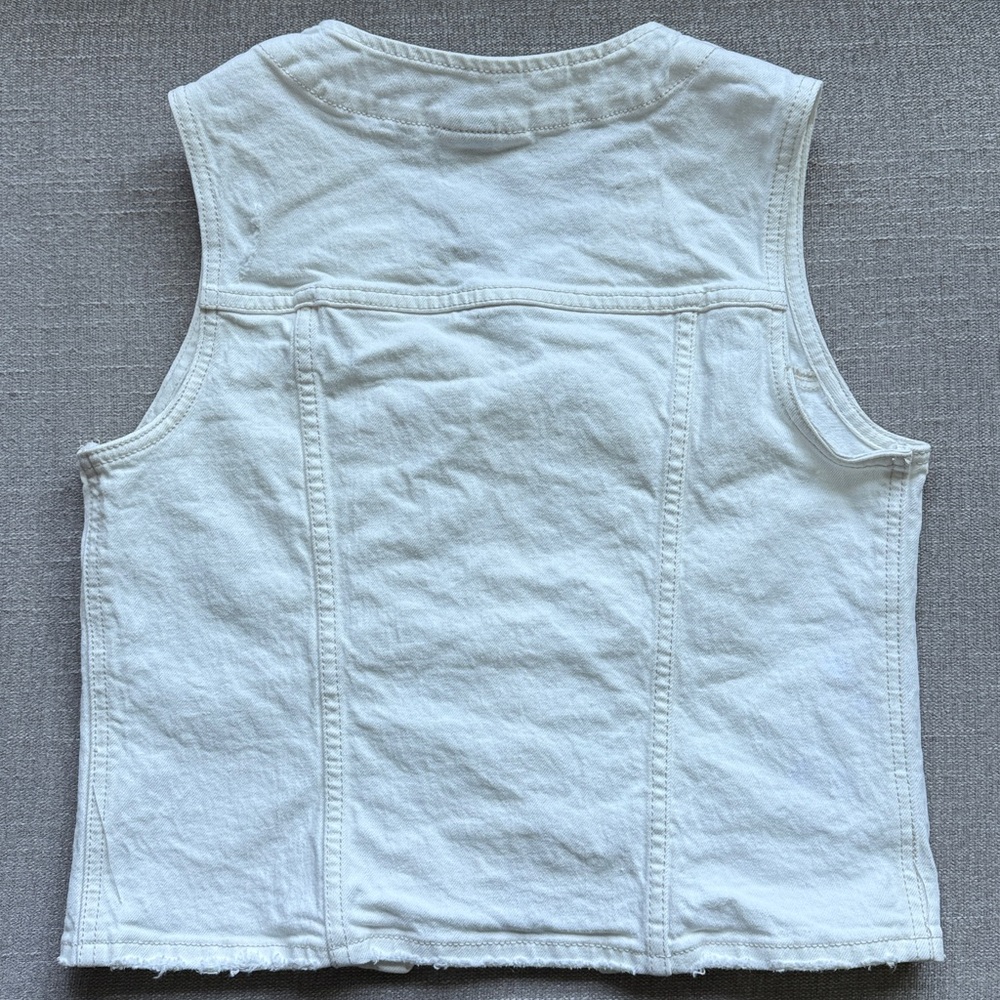 Universal Threads Jean Vest - Picture 3 of 3